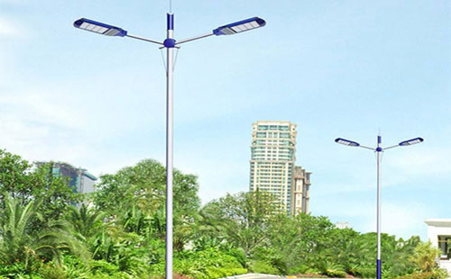 昭苏太阳能路灯地脚螺栓规格：防止倾倒的关键