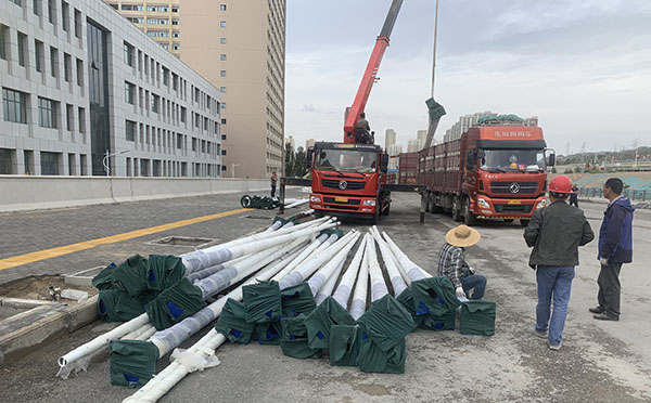 农村昭苏太阳能路灯安装全解析：庭院昭苏太阳能路灯施工指南