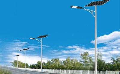 农村道路装昭苏太阳能路灯选多大瓦数实测