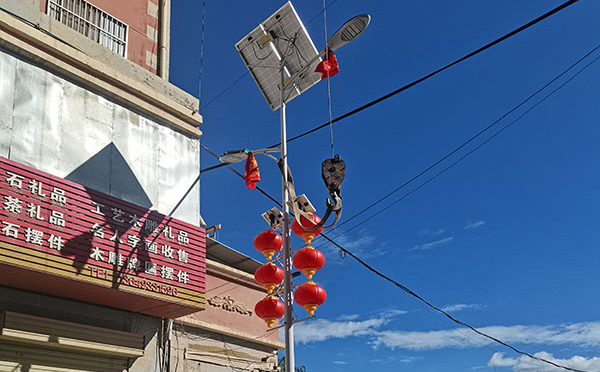 昭苏智慧路灯在城市物联网系统中的集成与运维